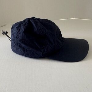 One Size Navy Nylon Cap.‎